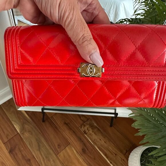 Chanel Red Quilted Boy Flap Wallet - Picture 6 of 16